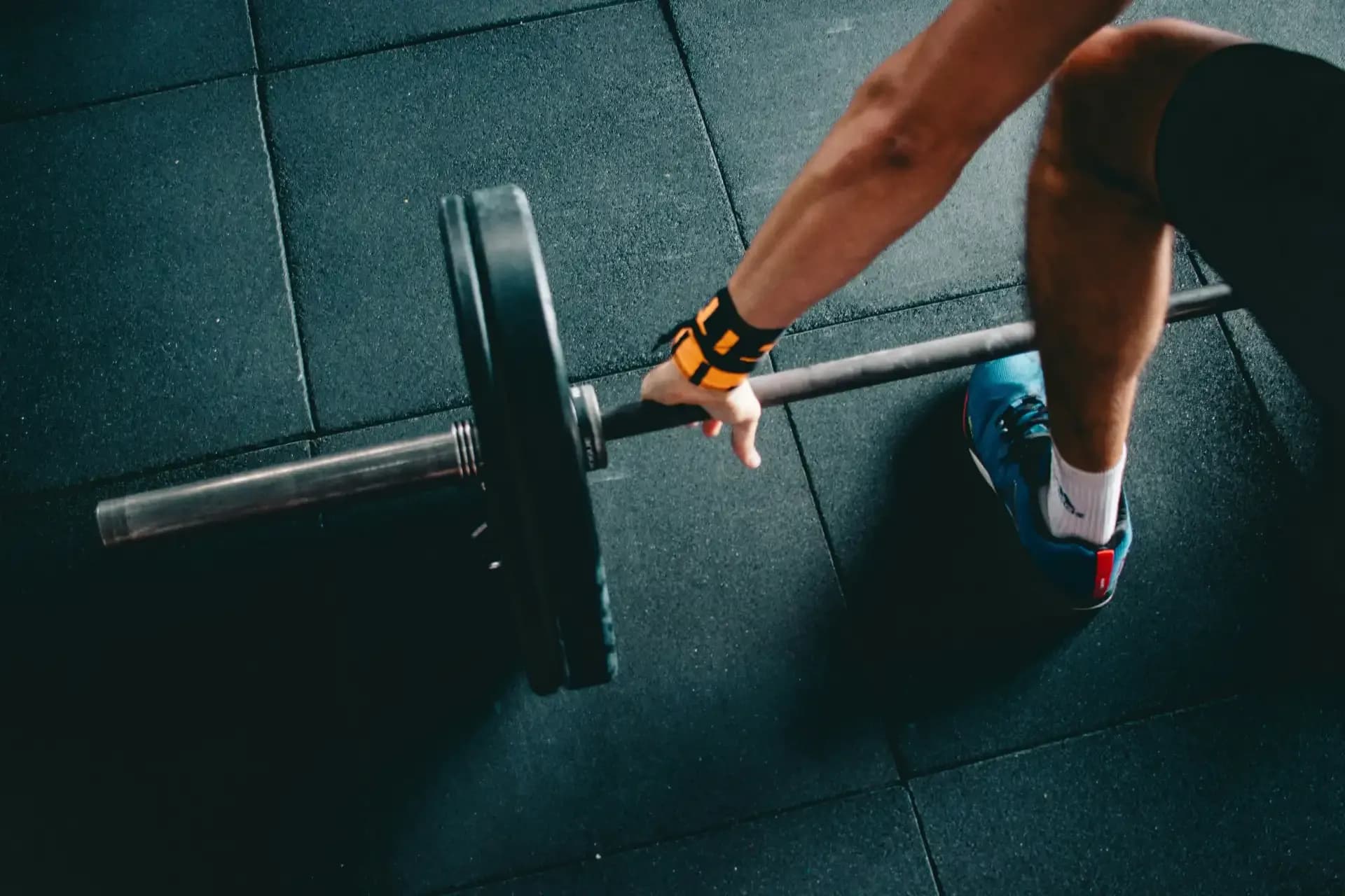 Full Body Strength Workout: 7 Compound Barbell & Dumbbell Exercises